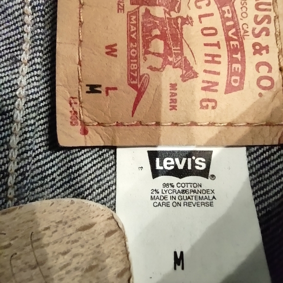 Levi's Jean Jacket Womens Medium Size Dark Blue - Picture 8 of 13